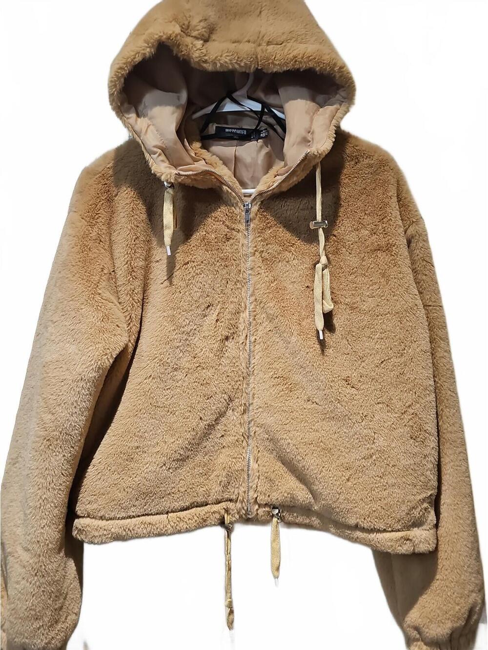 Missguided Soft Fuzzy Full Zip Hoodie Jacket Size 2 Tall  Beige